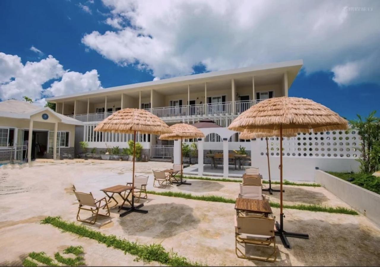 Discovery Saipan Hotel Garapan Bagian luar foto